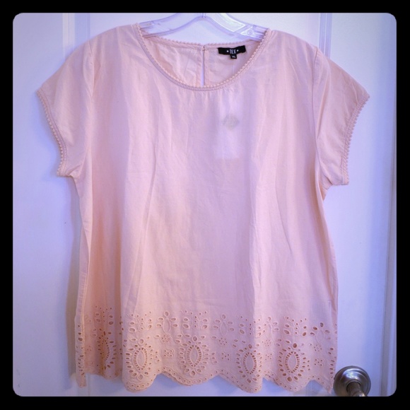 TEX Tops - Short Sleeve Blouse TEX Tops - Short Sleeve Blouse